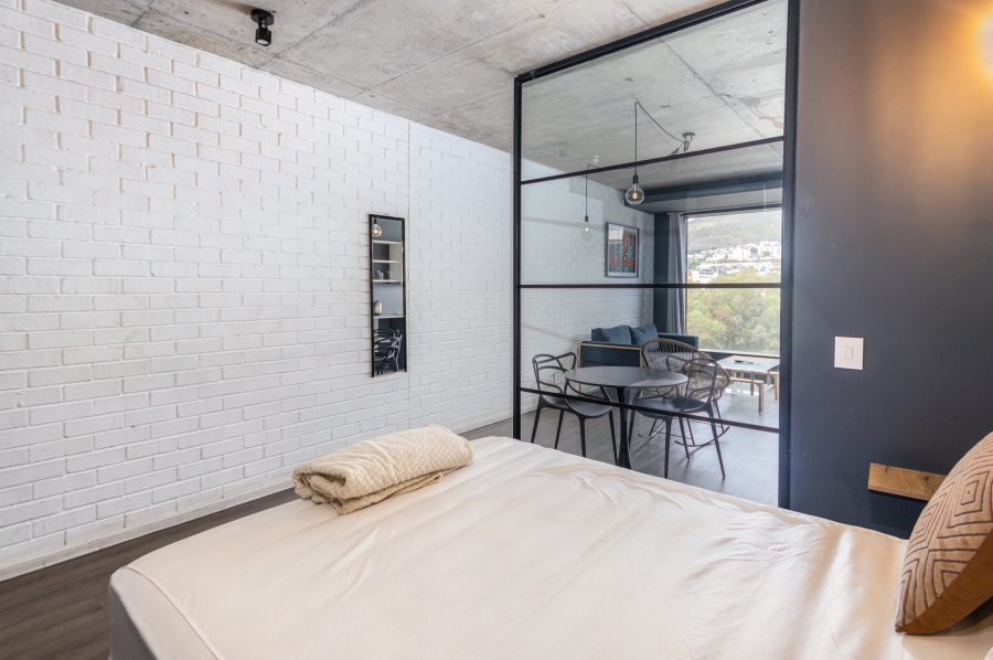 1 Bedroom Property for Sale in Woodstock Western Cape